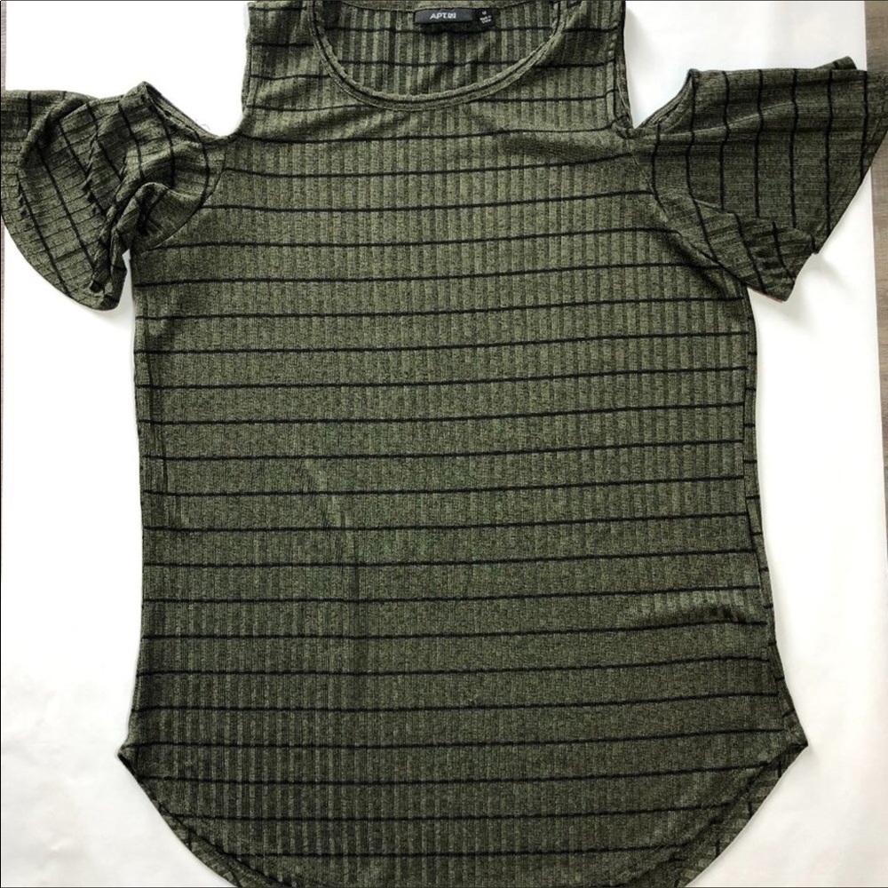 Short Sleeve Cold Shoulder Blouse